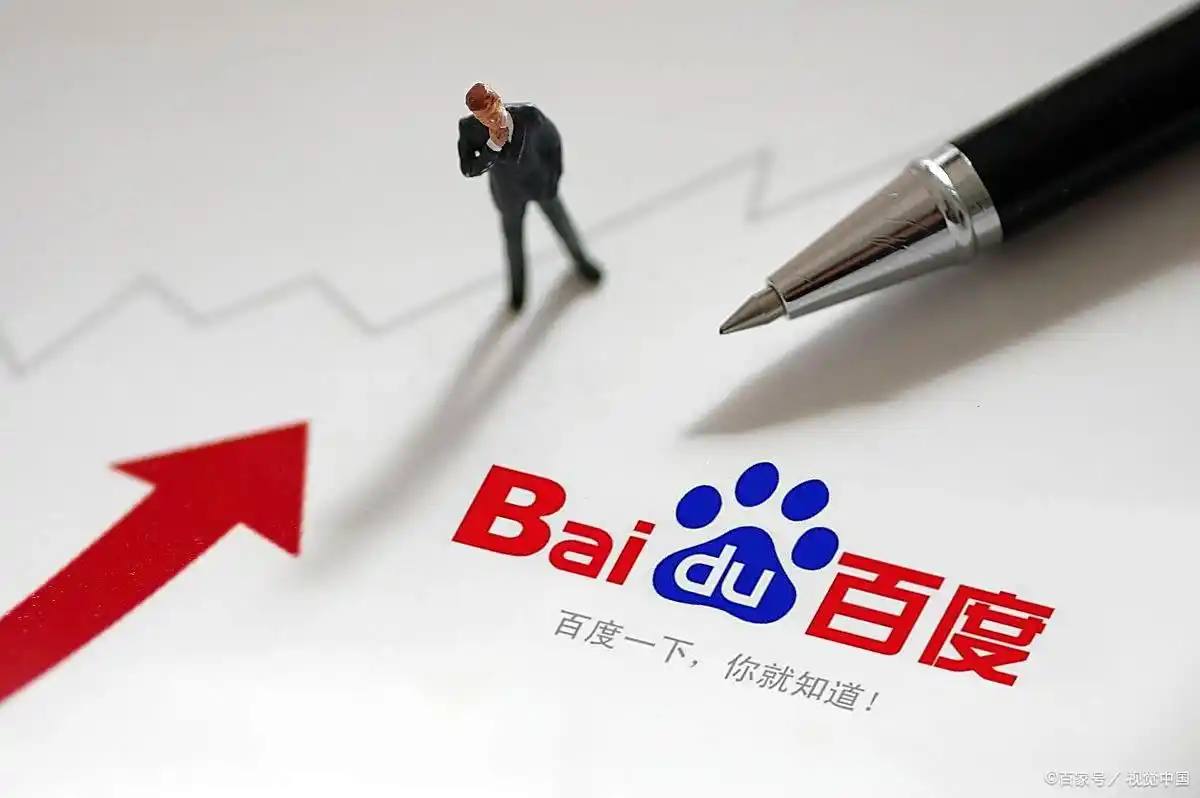 宠物鸭被碾压致死老太太抱鸭痛哭